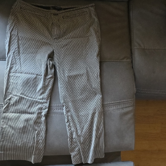 Banana Republic Pants - Banana Republic Womens Gray And Black Capri Pants